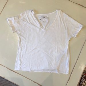 Frank & Eileen Tee Lab Vneck Short Sleeve T-shirt Small